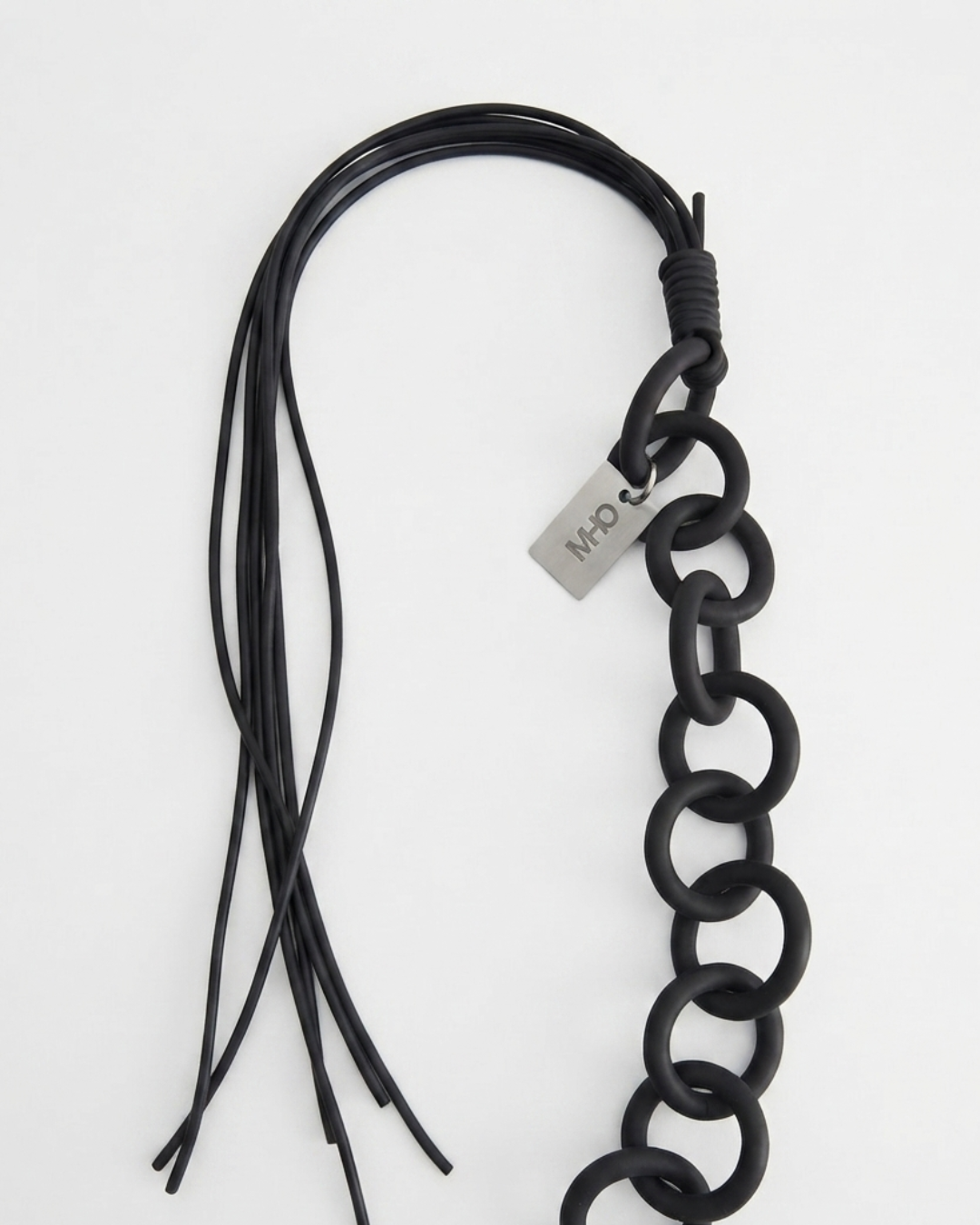 THE LATEX CHAIN-ON-FRINGE BELT
