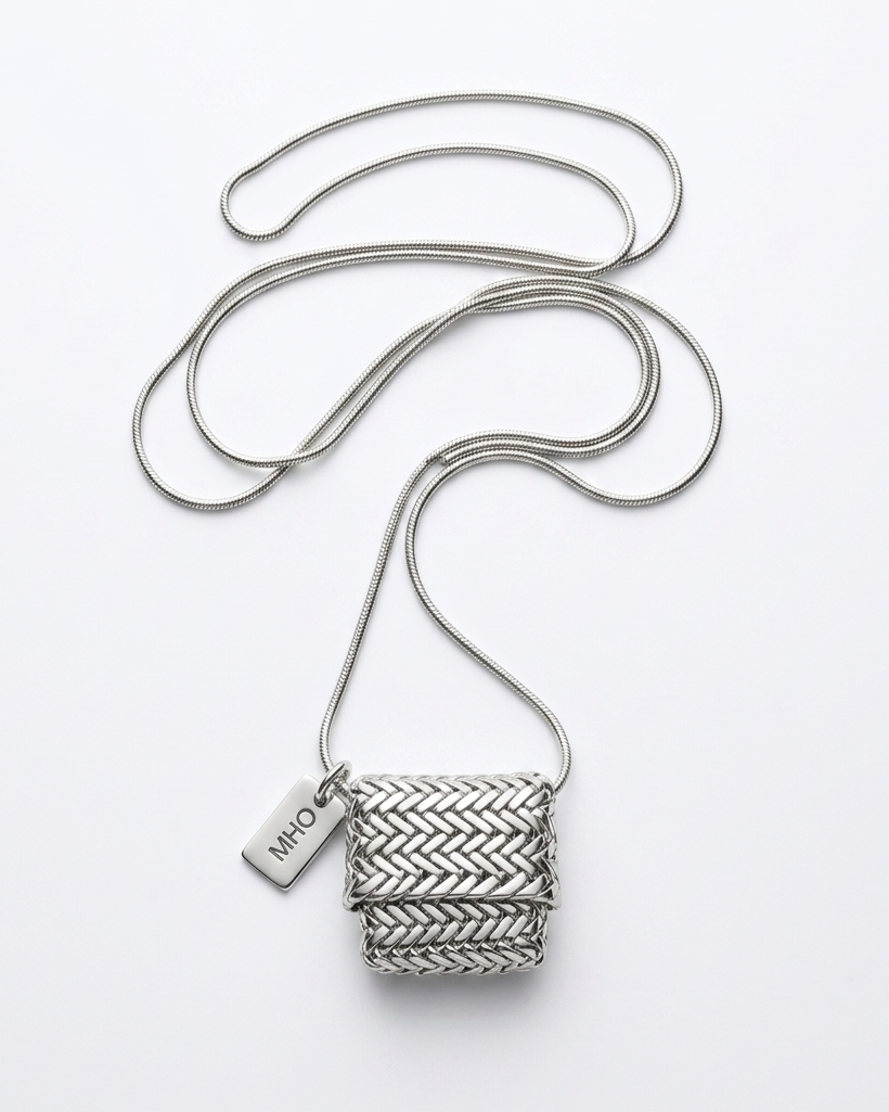 THE OHM WOVEN CASE [Necklace]