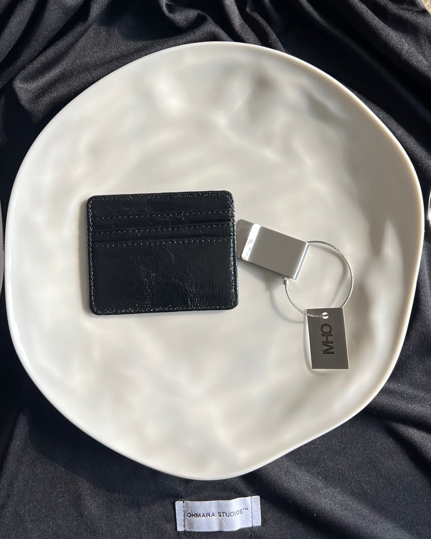 THE ARCHIVE [Card Holder]