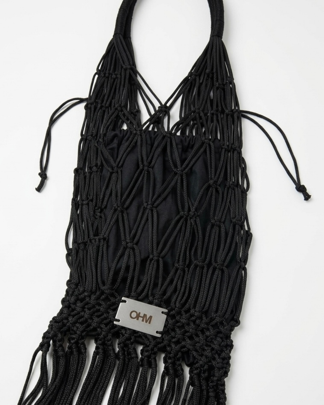 THE MAXI FRINGED TOTE BAG [jet-black]