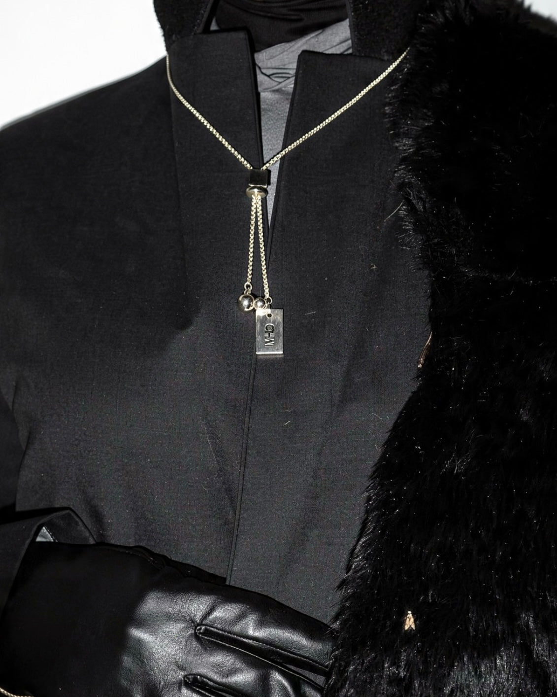 THE CUBE-ON-OHM [Necklace]